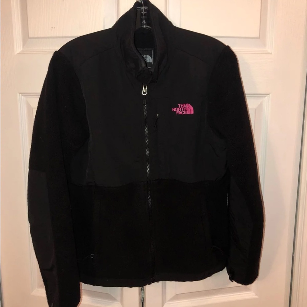 Women’s black northface fleece